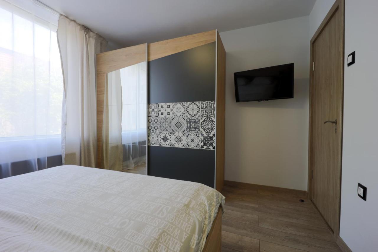 Apartments Relax 3&4 Варна Екстериор снимка