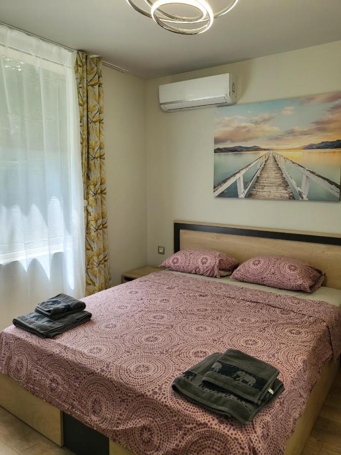 Apartments Relax 3&4 Варна Стая снимка